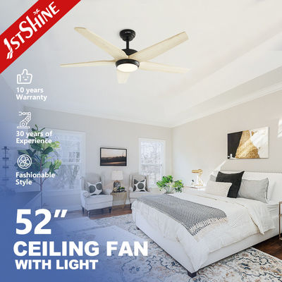 Αγορά 110-240V/50Hz-60Hz Εισερχόμενη τάση 1η λάμψη Φανατικός οροφής LED με 5 λεπίδες και ήπιο άνεμο ηλεκτρονική κατασκευή